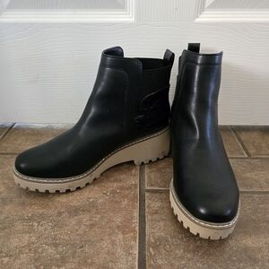 Dolce Vita Rielle Lug Sole Boot